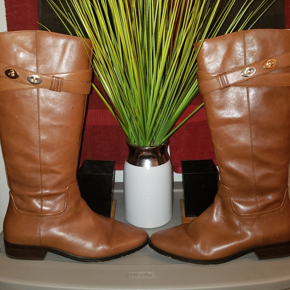 Coach boots